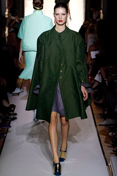 Look 5